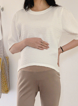 韓国マタニティウェア*エンボスストレッチ性半袖Tシャツ